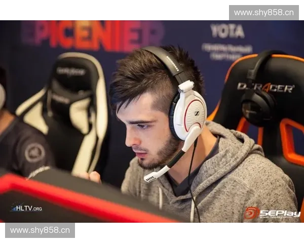 聚焦CSGO顶级帅气选手展现电竞魅力与激情时刻 聚焦CSGO顶级帅气选手展现电竞魅力与激情时刻
